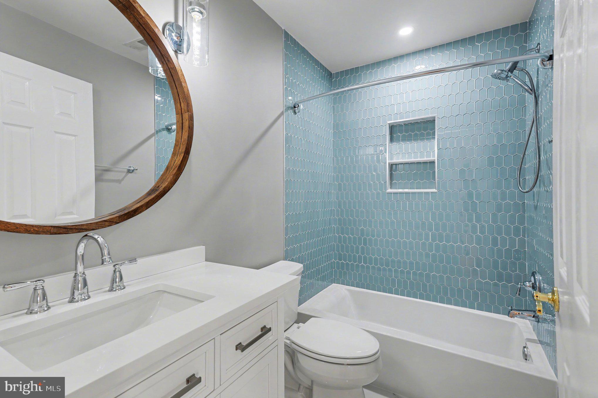 5705 GOVERNORS POND CIRCLE