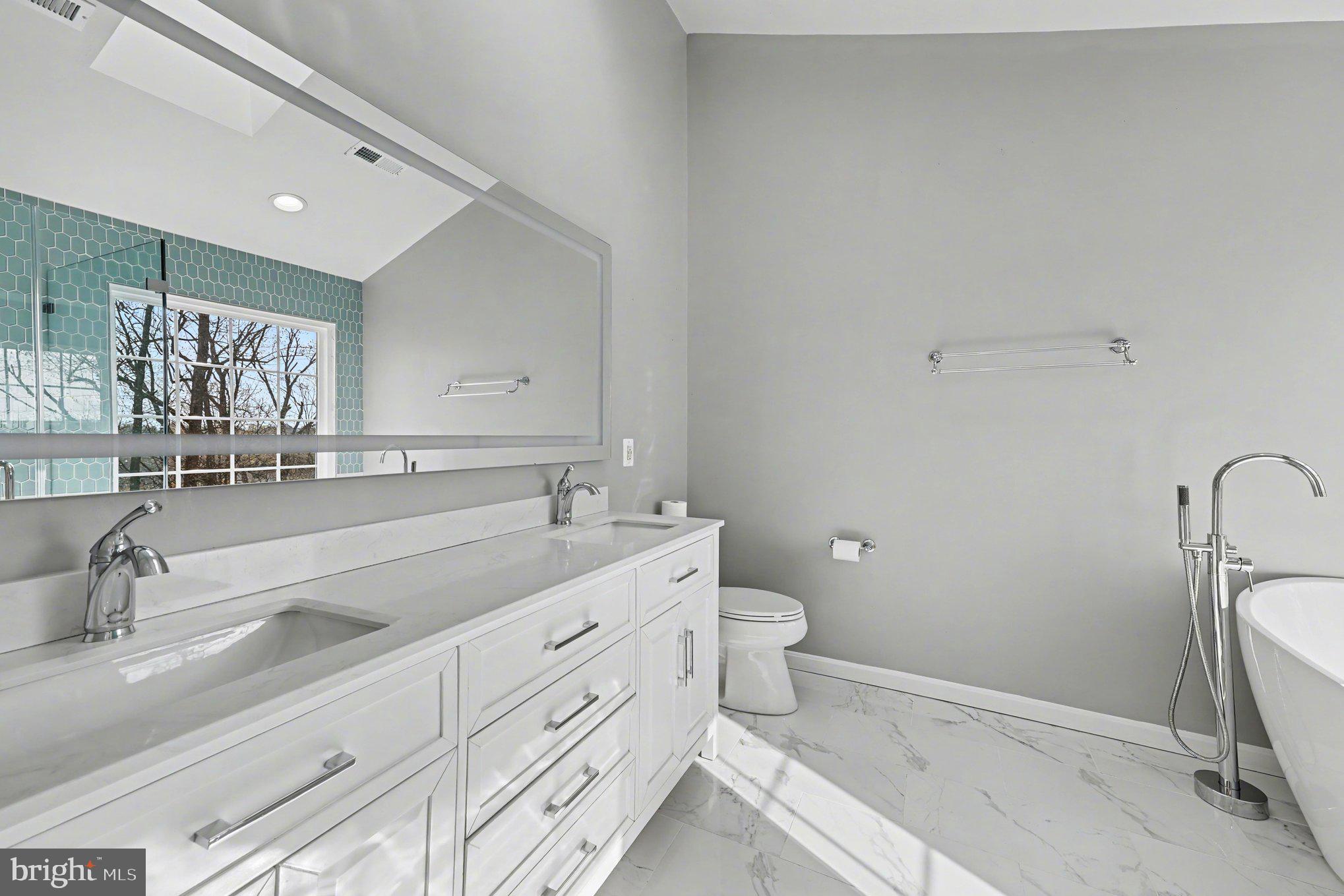 5705 GOVERNORS POND CIRCLE