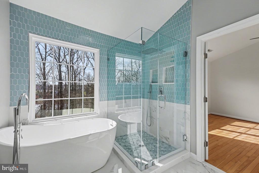 5705 GOVERNORS POND CIRCLE