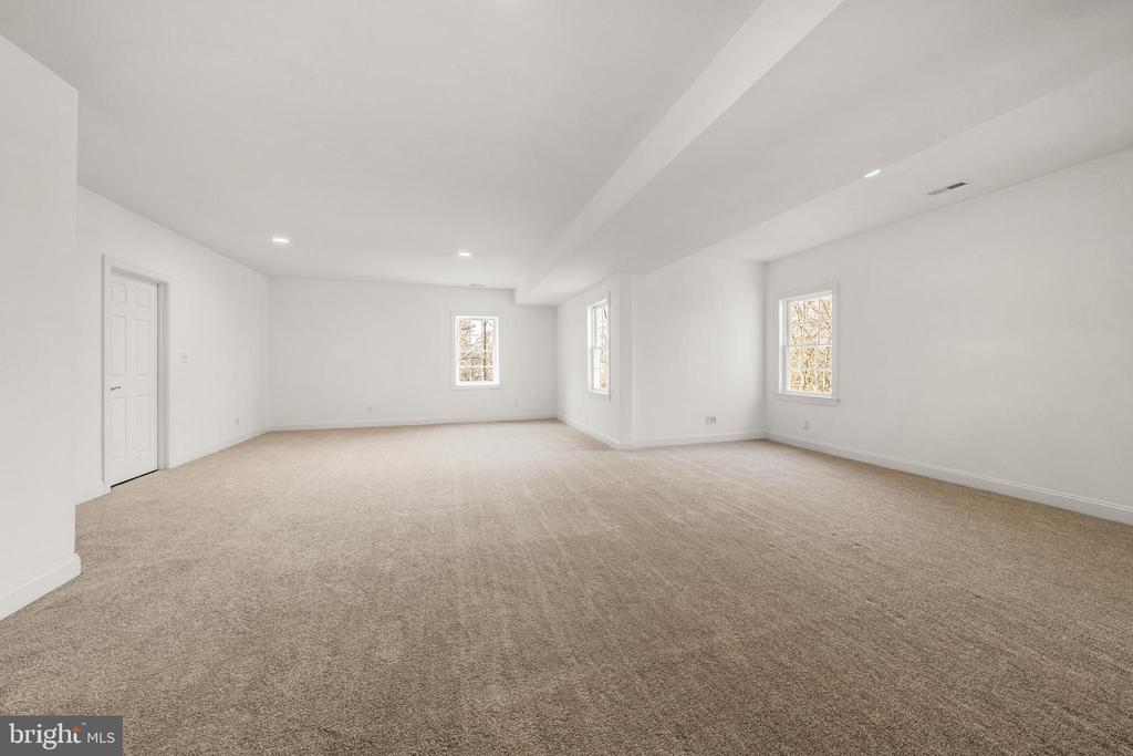 1096 LIBERTY MEETING COURT