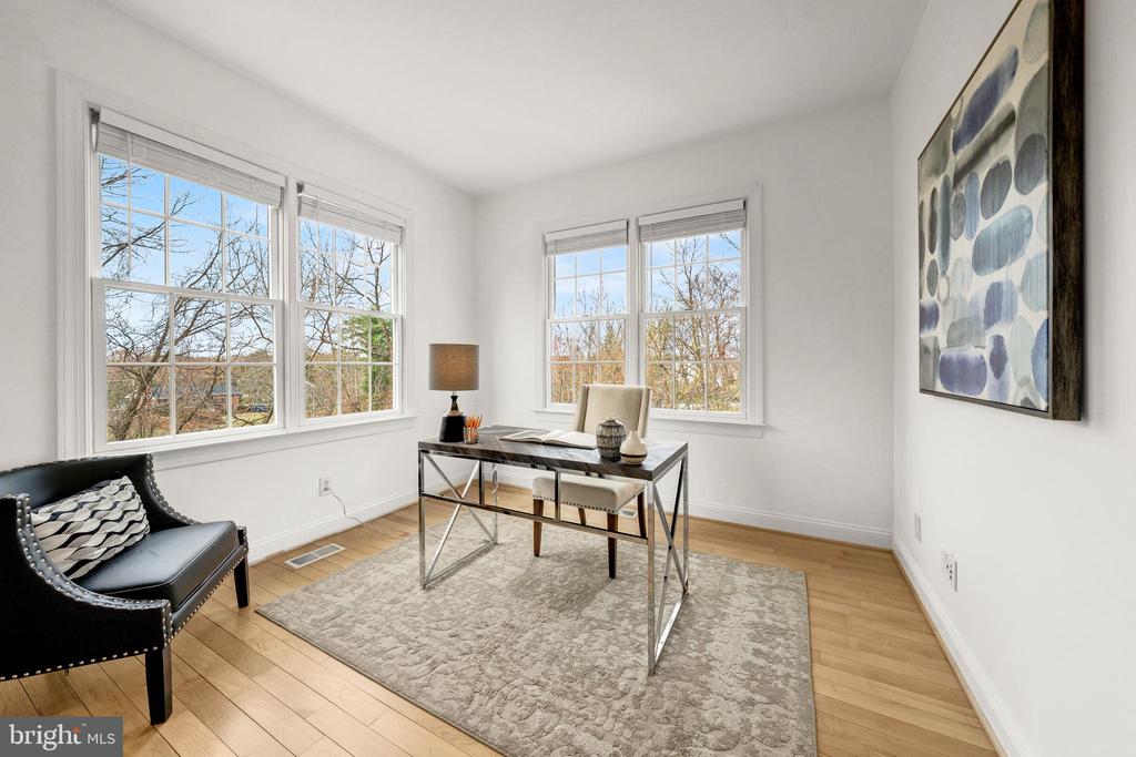 1096 LIBERTY MEETING COURT