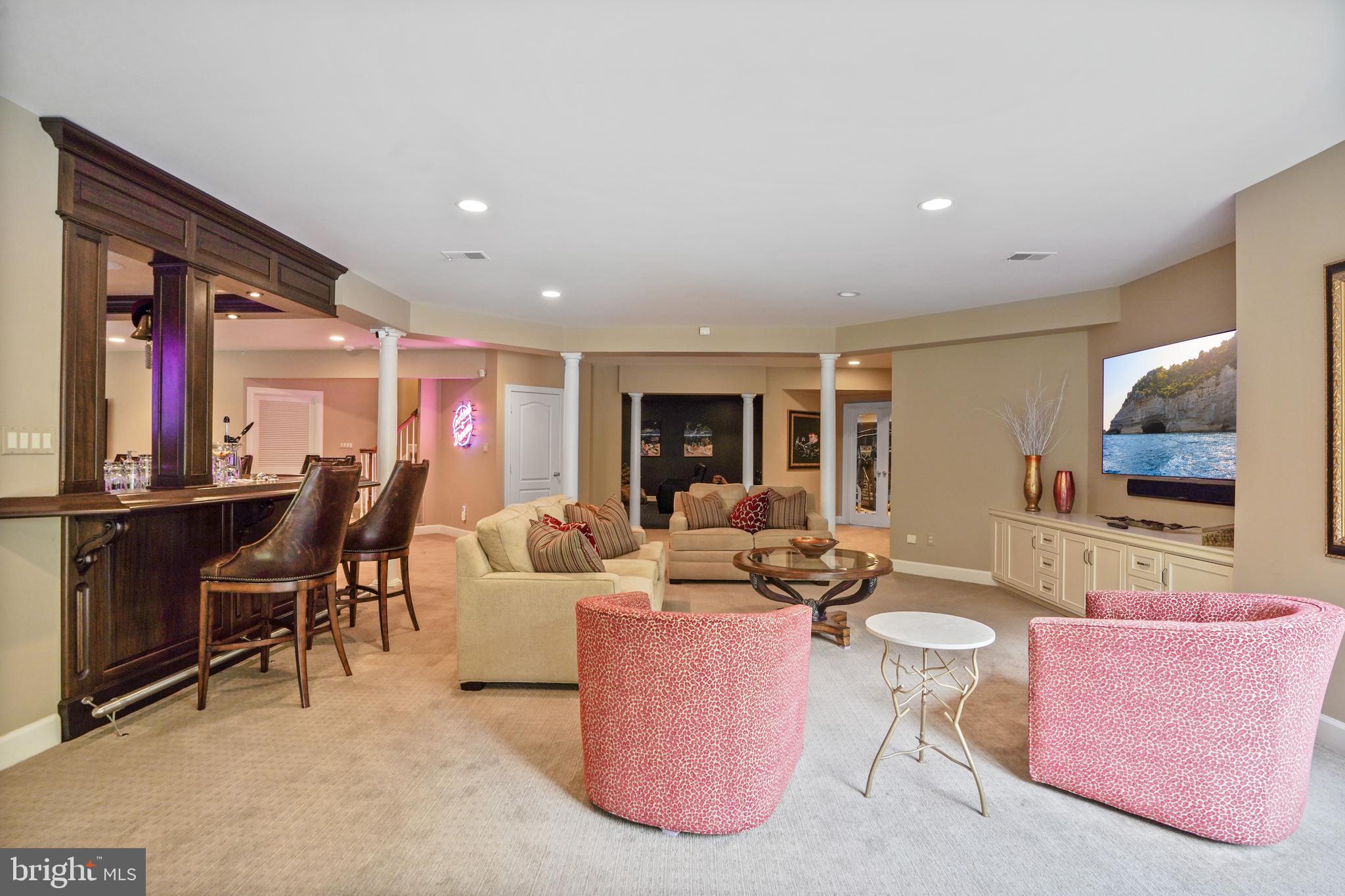 9864 WALKER GLEN COURT