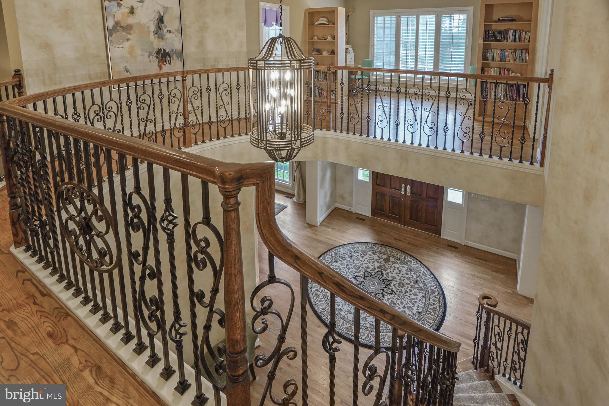 9864 WALKER GLEN COURT