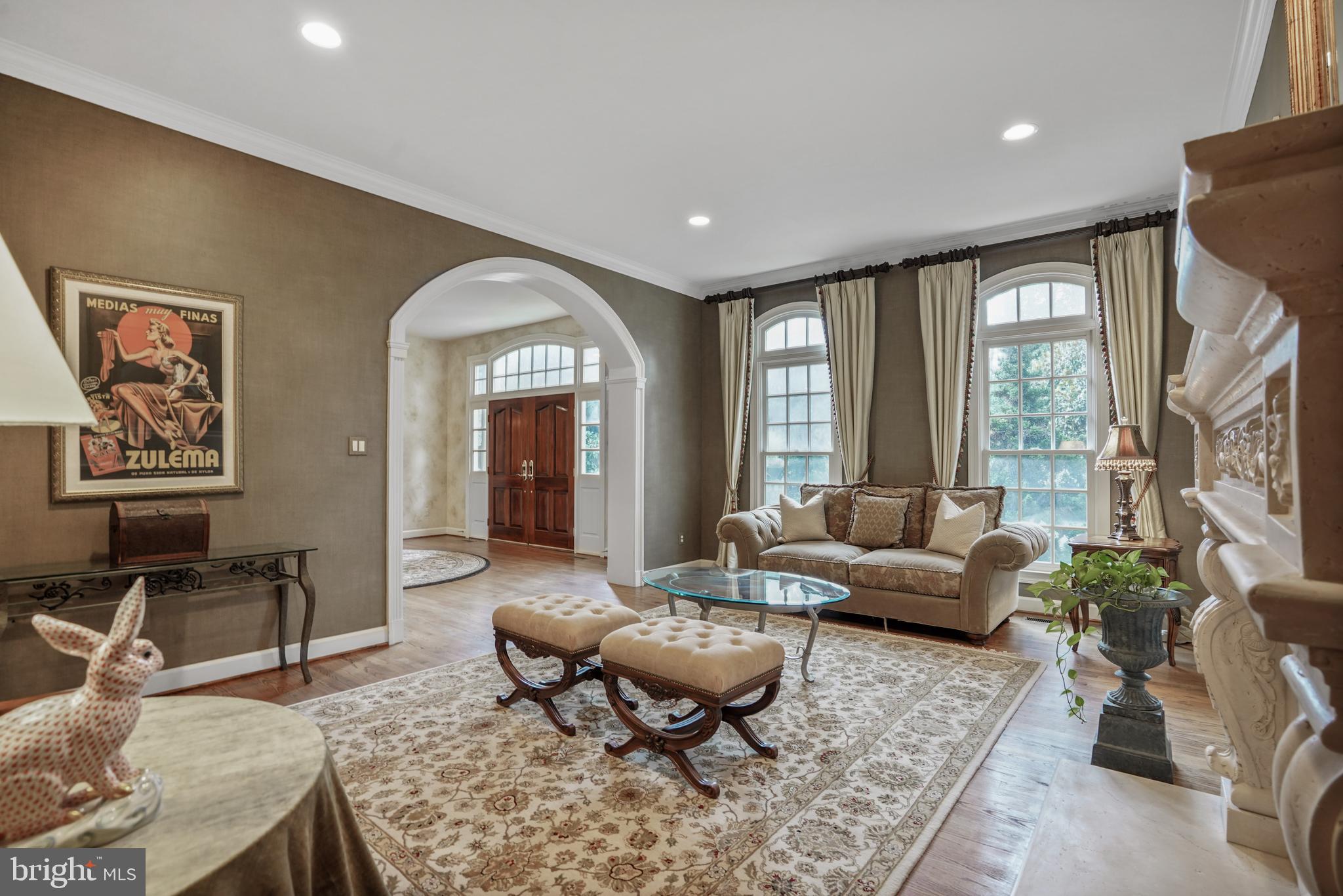 9864 WALKER GLEN COURT