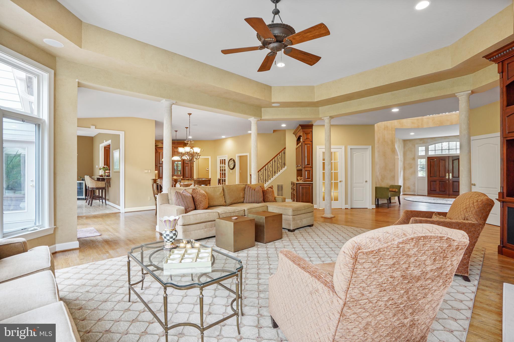 9864 WALKER GLEN COURT