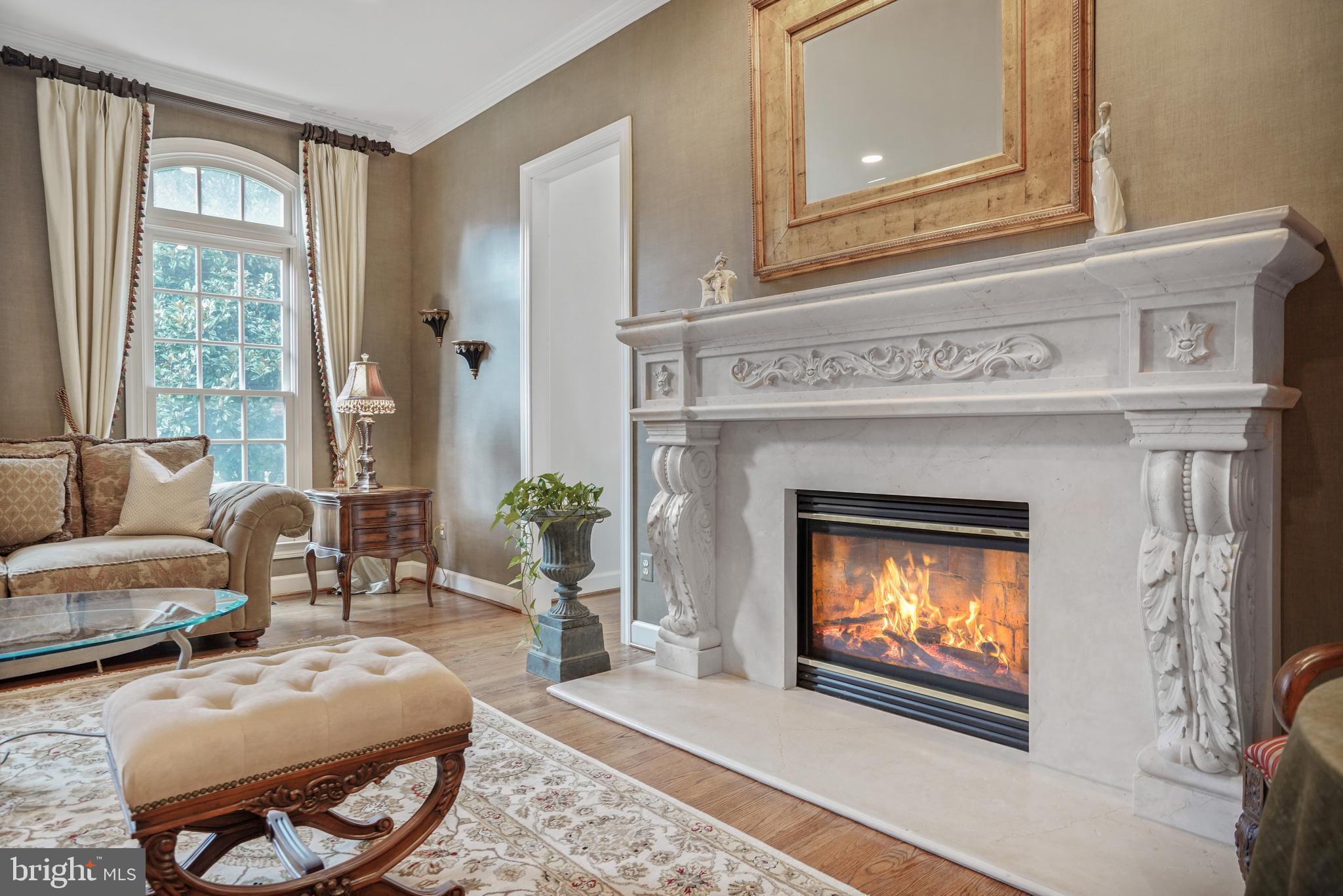 9864 WALKER GLEN COURT