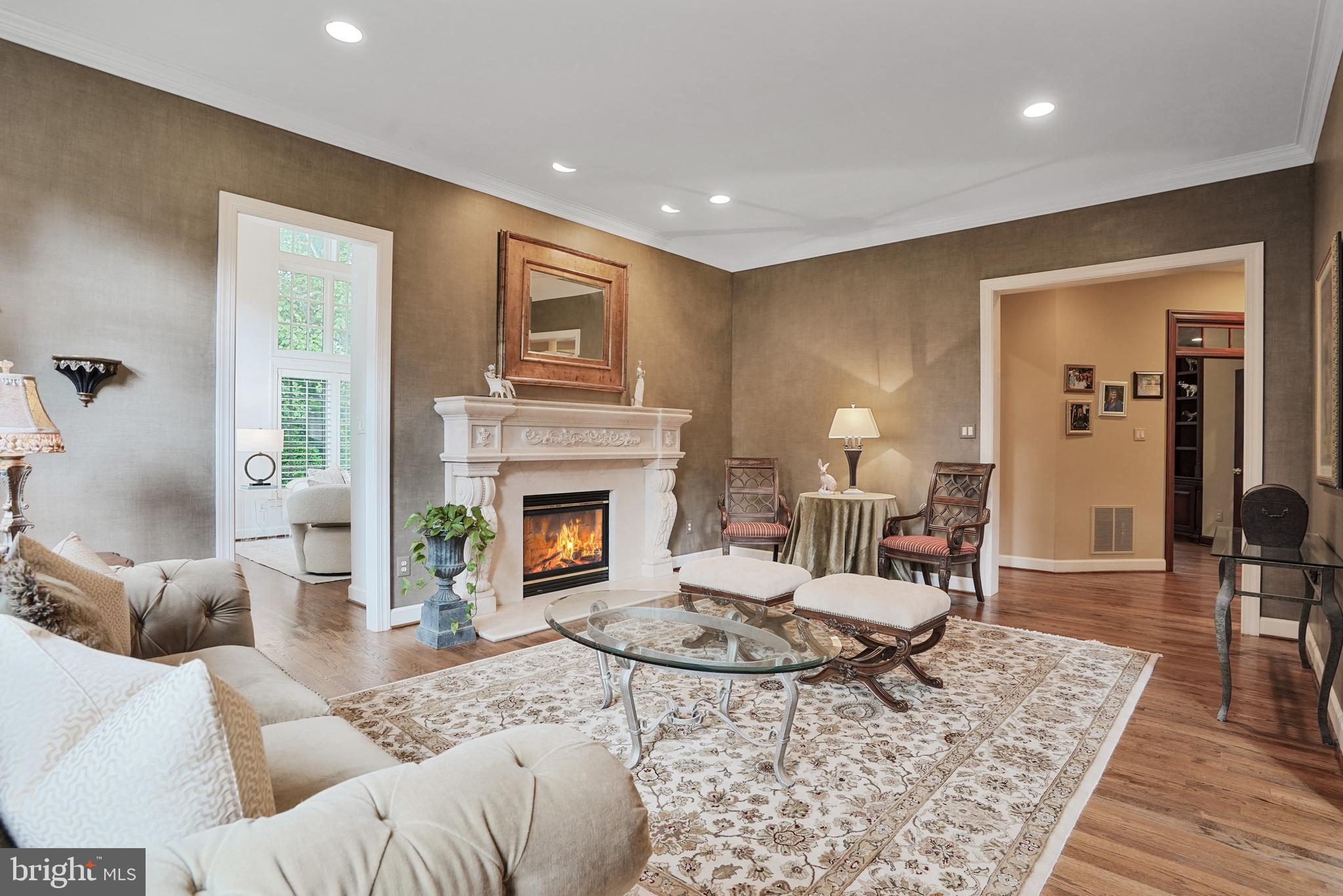 9864 WALKER GLEN COURT