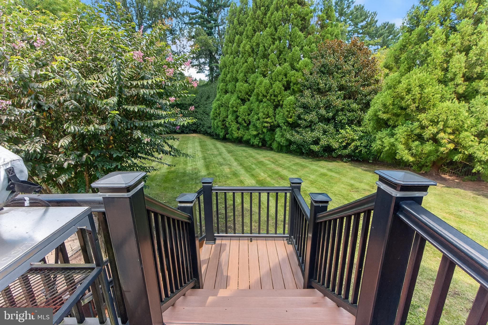 9864 WALKER GLEN COURT