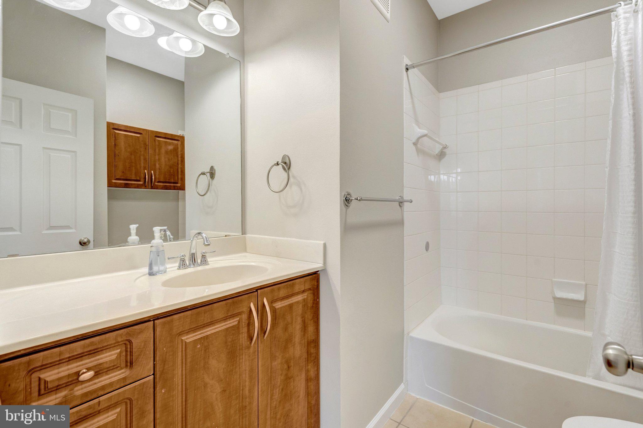 12104 GARDEN GROVE CIRCLE 401