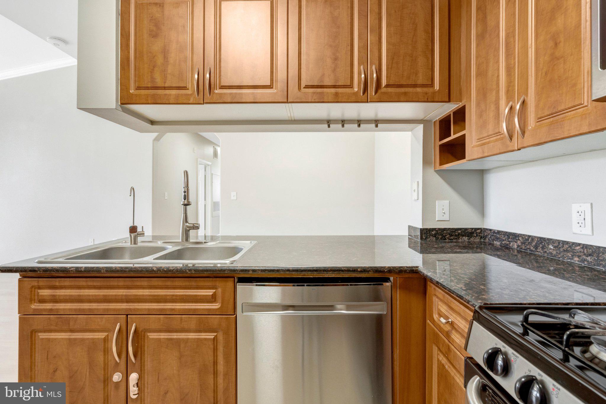 12104 GARDEN GROVE CIRCLE 401