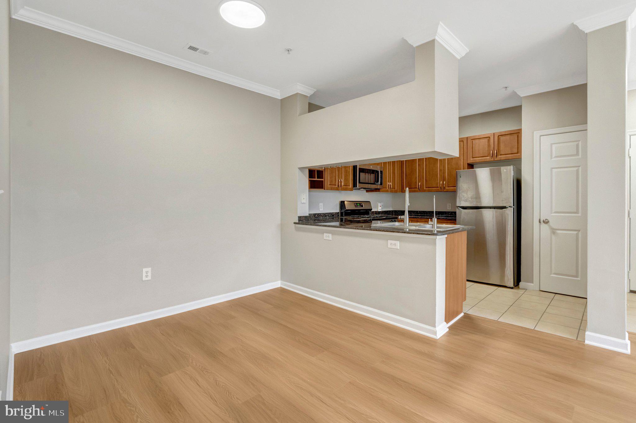 12104 GARDEN GROVE CIRCLE 401