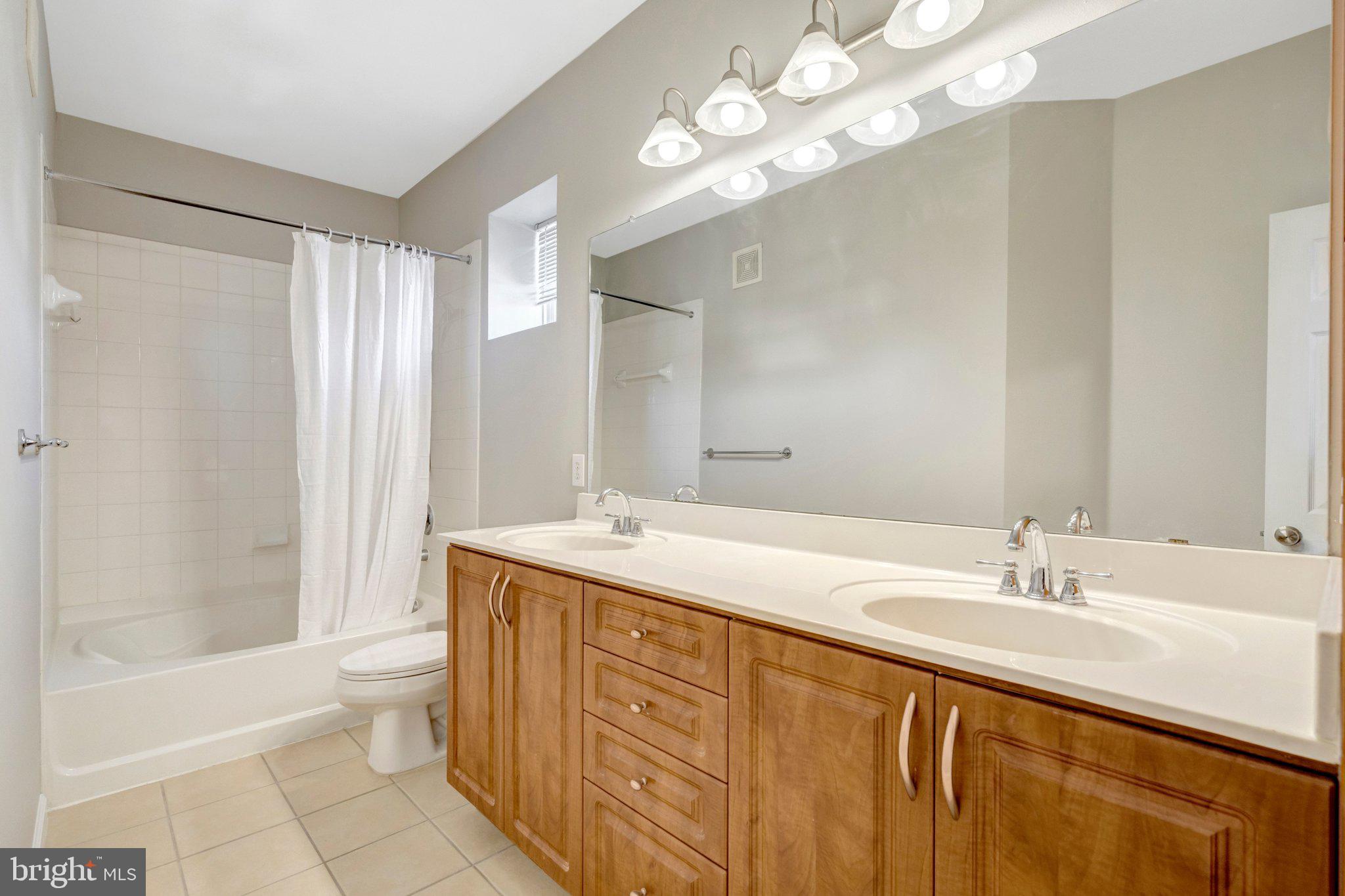 12104 GARDEN GROVE CIRCLE 401