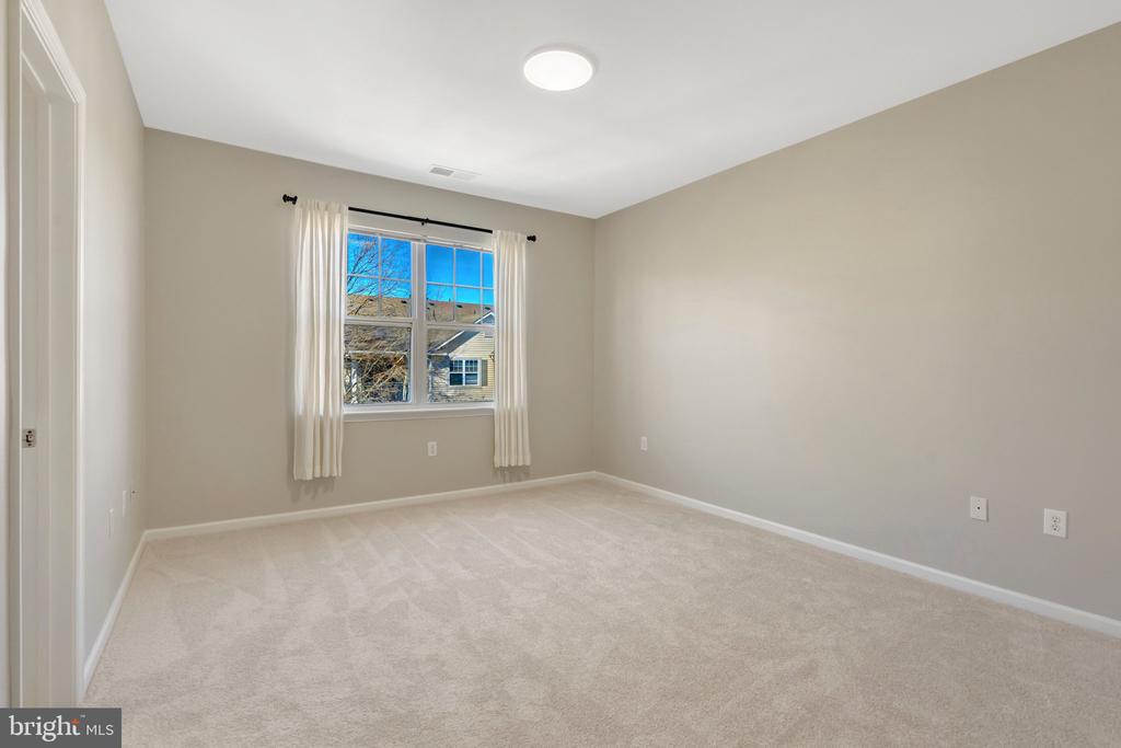 12104 GARDEN GROVE CIRCLE 401