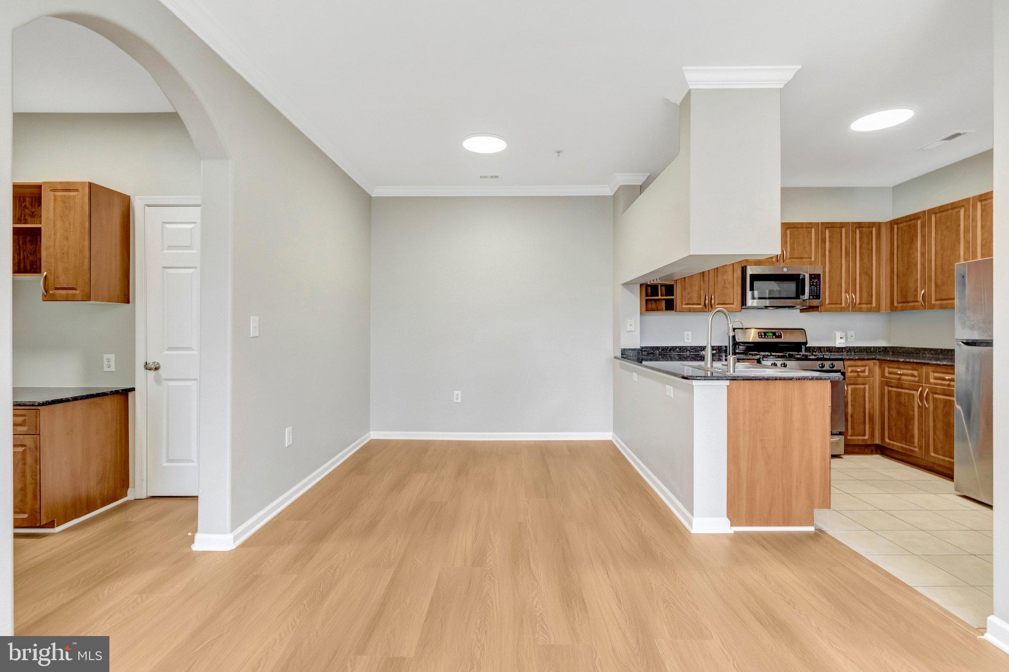 12104 GARDEN GROVE CIRCLE 401