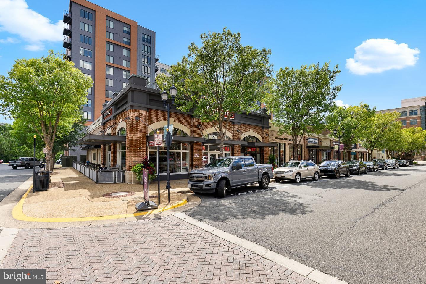 12104 GARDEN GROVE CIRCLE 401