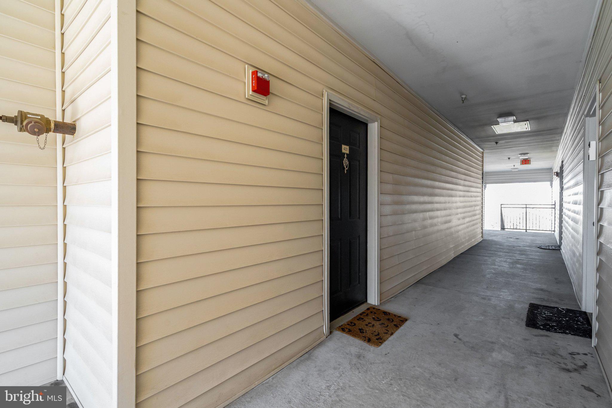 12104 GARDEN GROVE CIRCLE 401