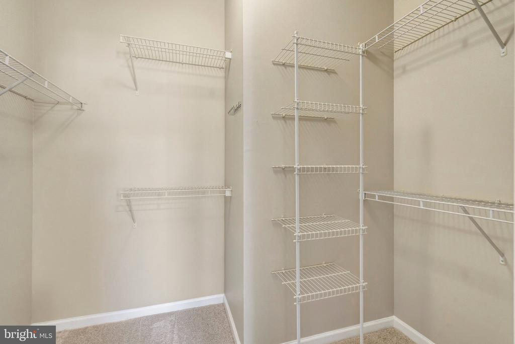 12104 GARDEN GROVE CIRCLE 401