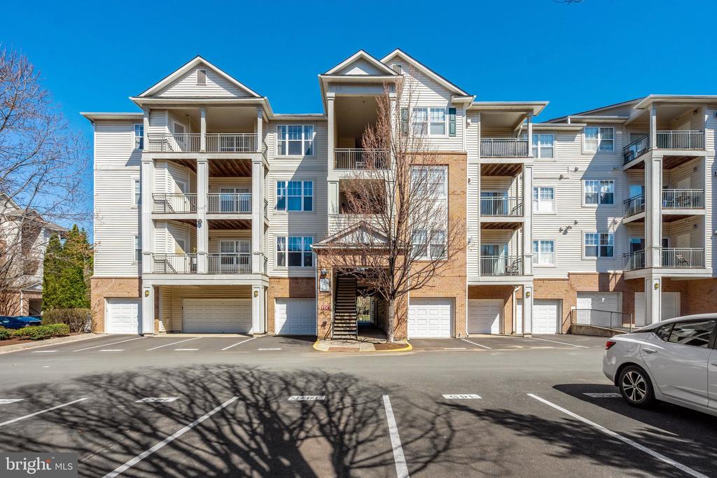 12104 GARDEN GROVE CIRCLE 401