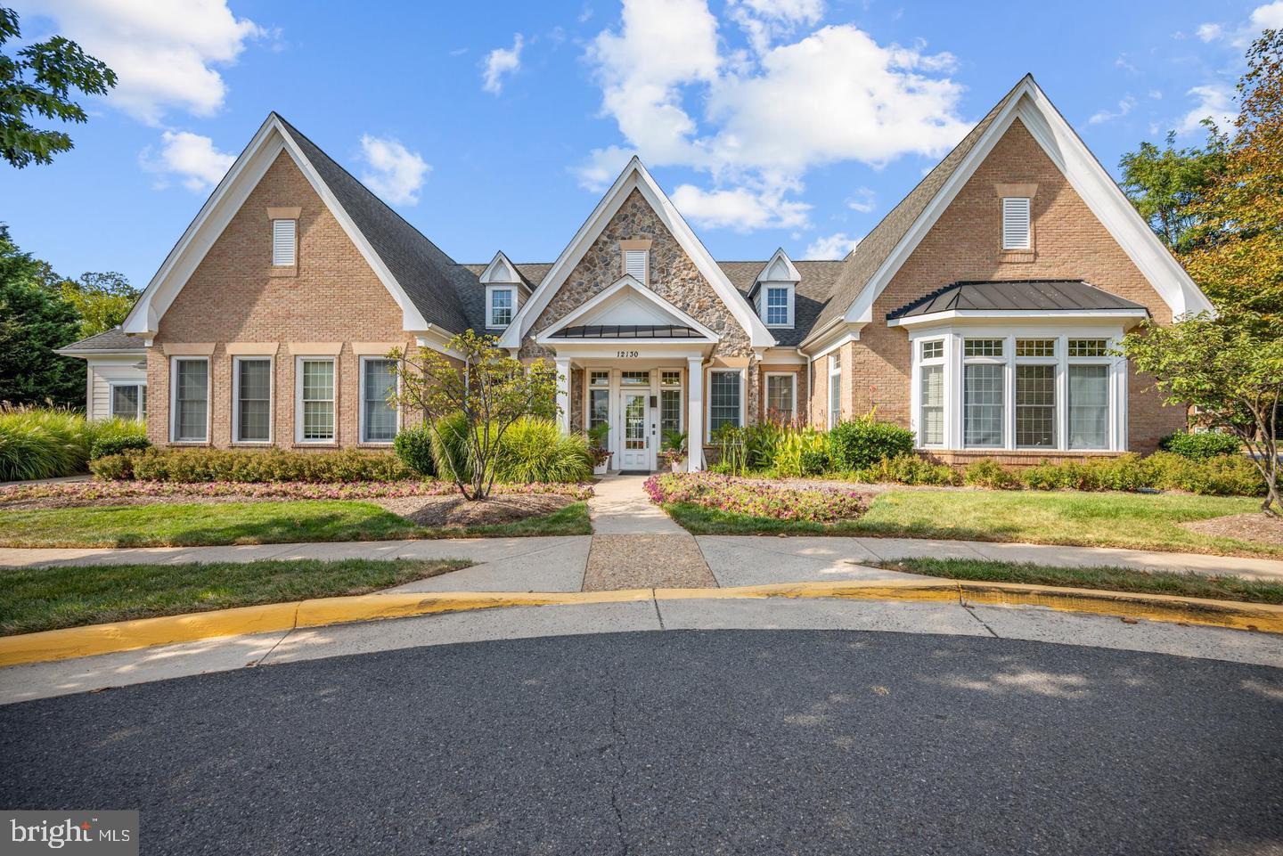 12104 GARDEN GROVE CIRCLE 401