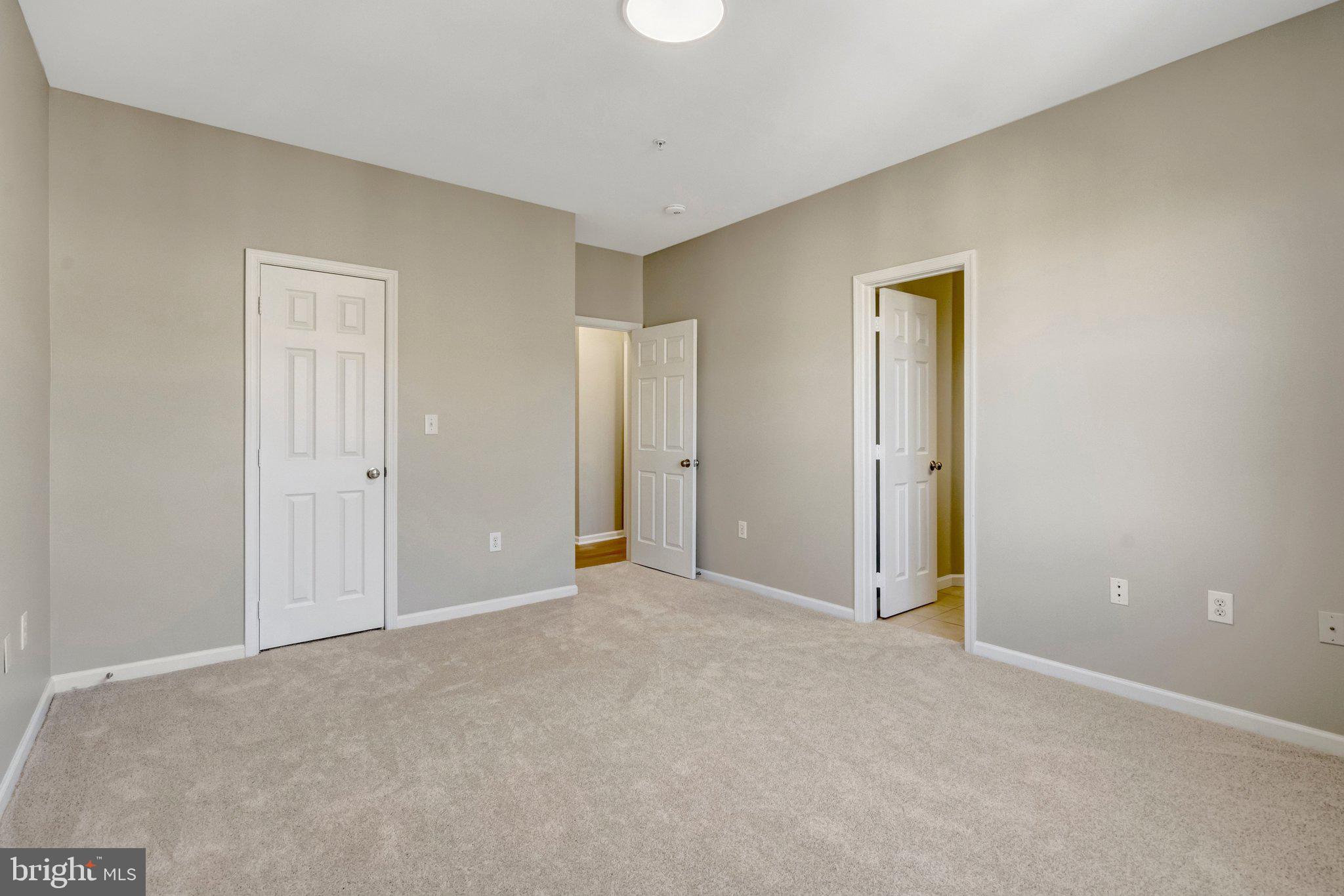 12104 GARDEN GROVE CIRCLE 401