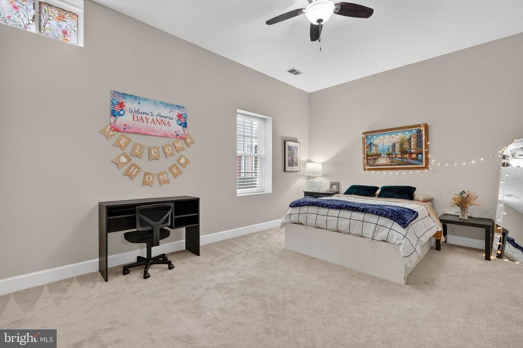3112 SPRING DRIVE