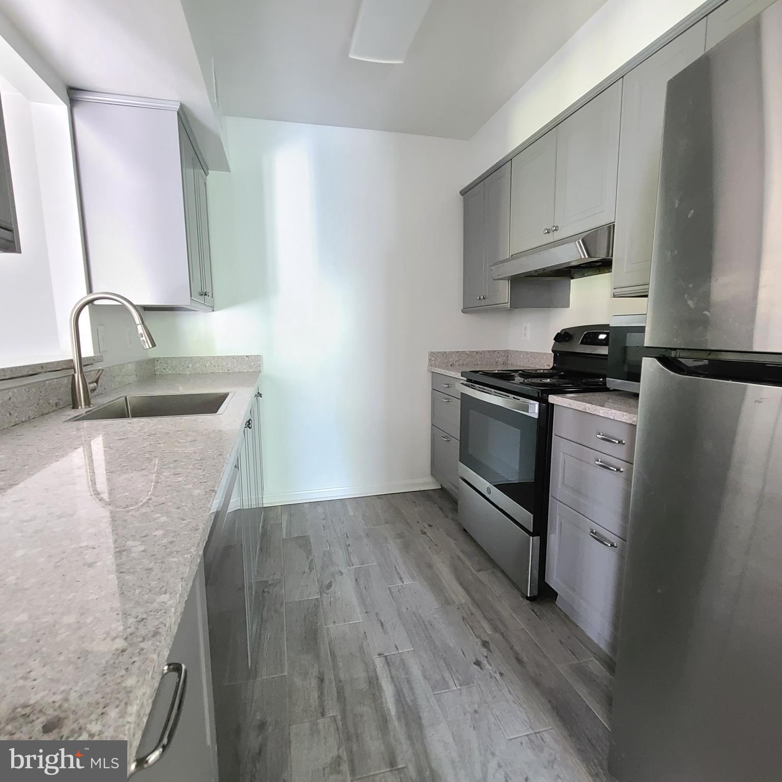 5829 ORCHARD HILL COURT 5829