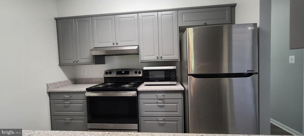 5829 ORCHARD HILL COURT 5829