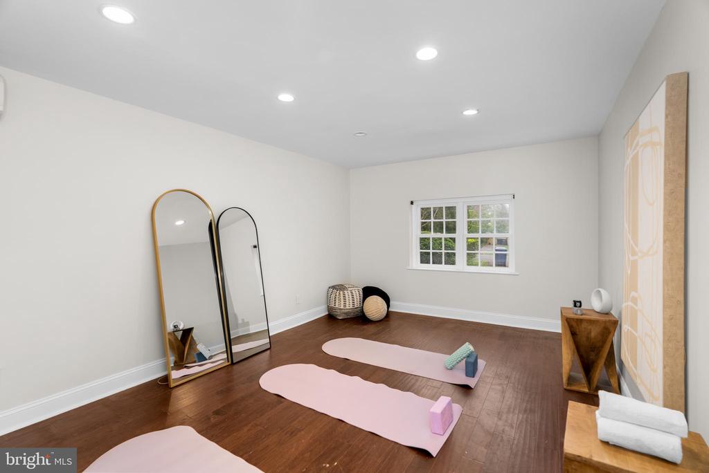 6420 15TH STREET