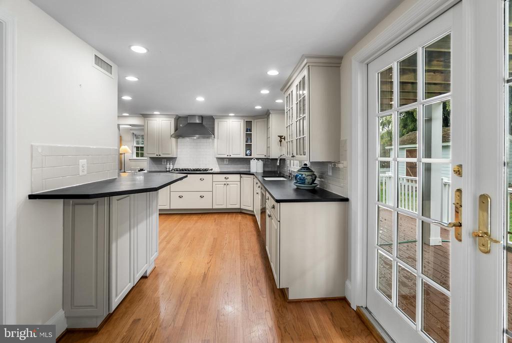 6420 15TH STREET