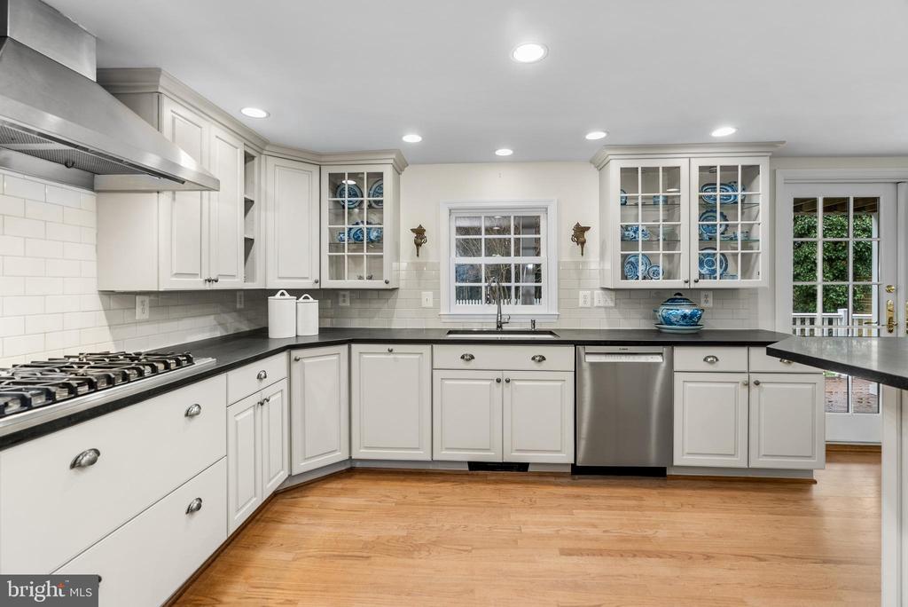 6420 15TH STREET
