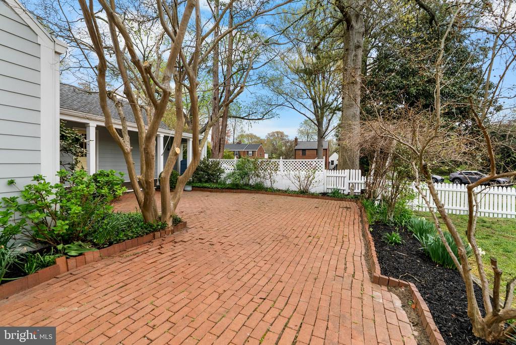 6420 15TH STREET