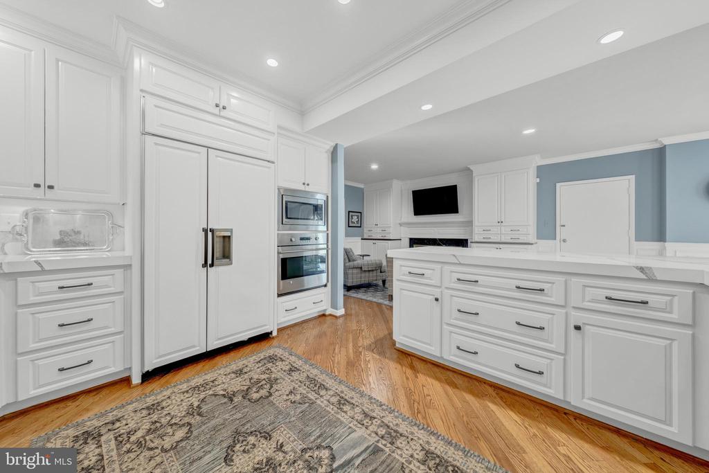 1513 HIGHWOOD DRIVE