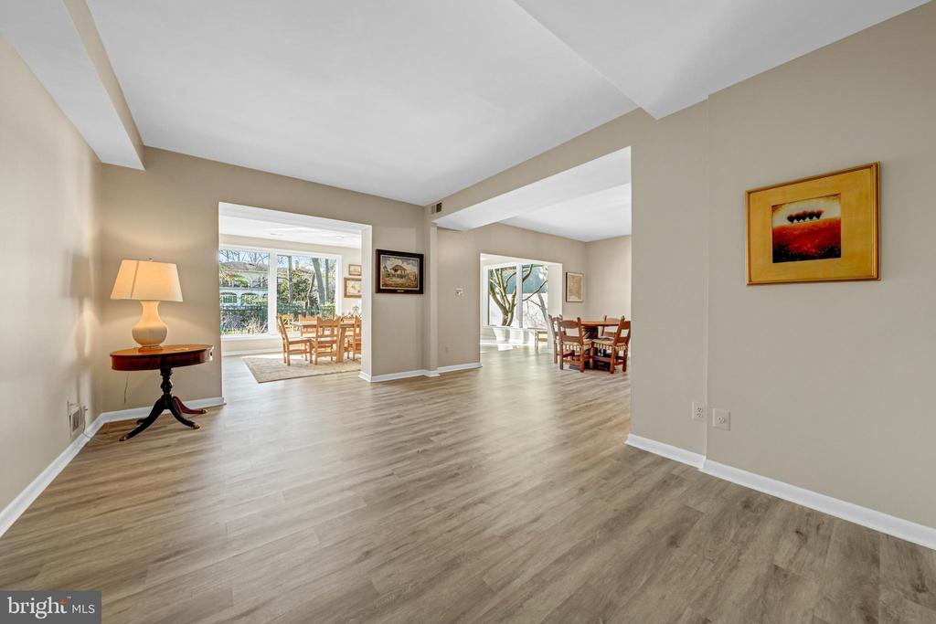 1513 HIGHWOOD DRIVE