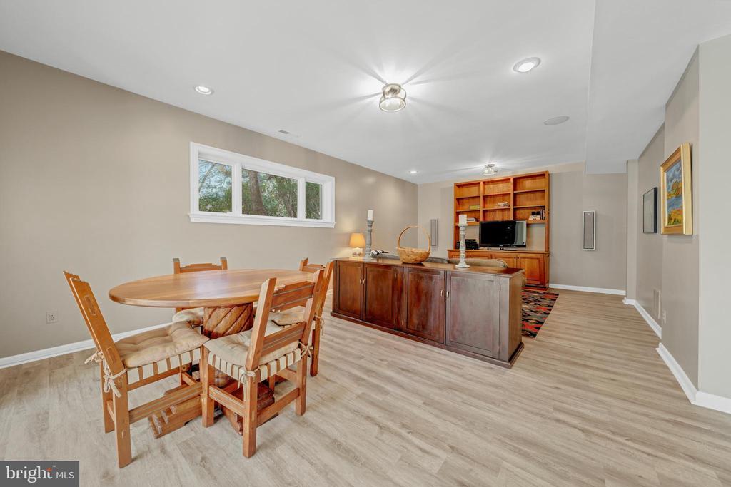 1513 HIGHWOOD DRIVE