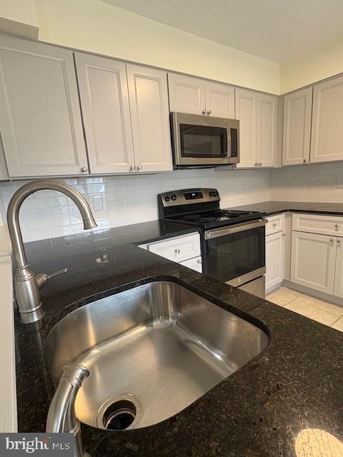 2162 KINGS GARDEN WAY