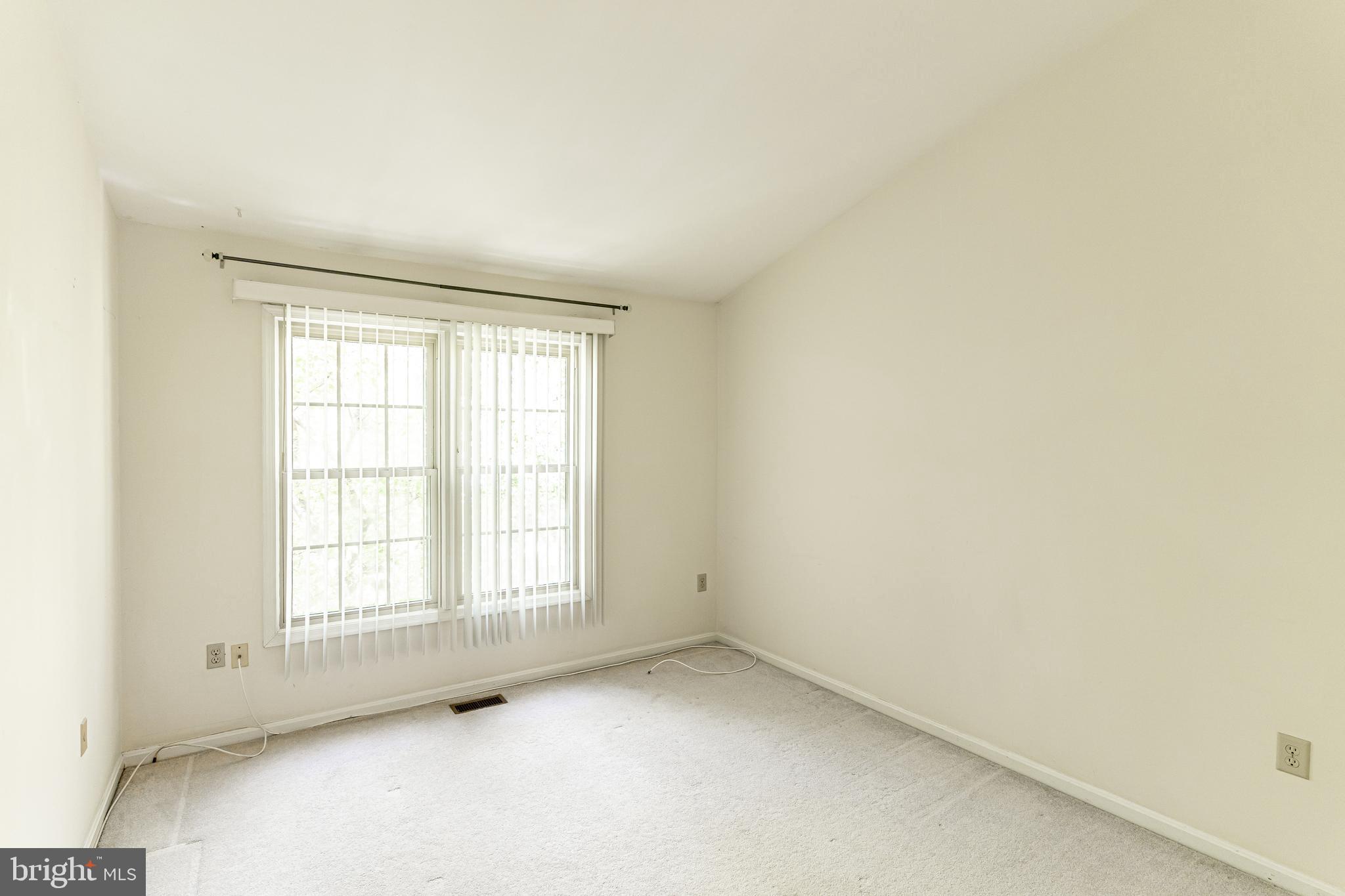 2162 KINGS GARDEN WAY