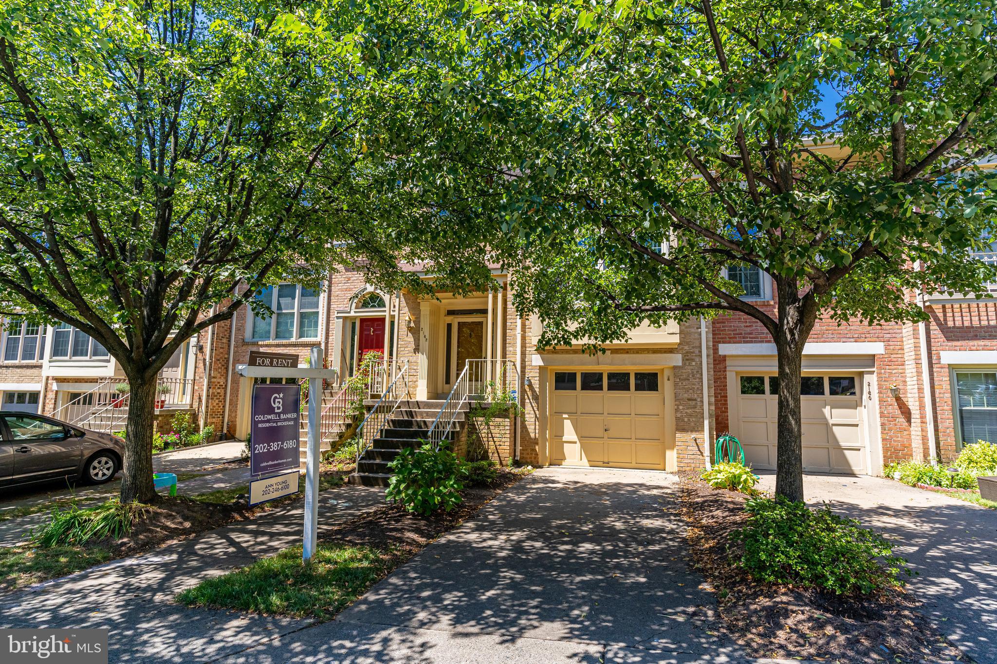 2162 KINGS GARDEN WAY