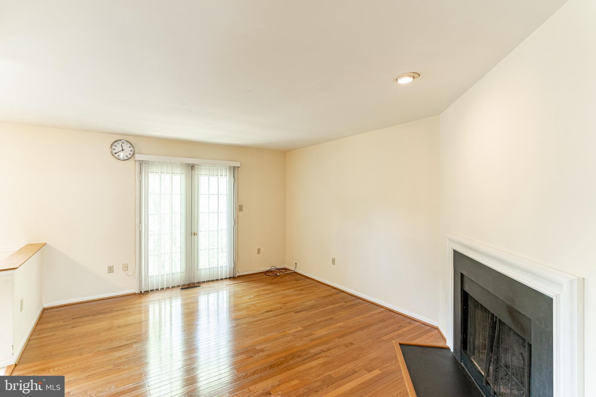 2162 KINGS GARDEN WAY