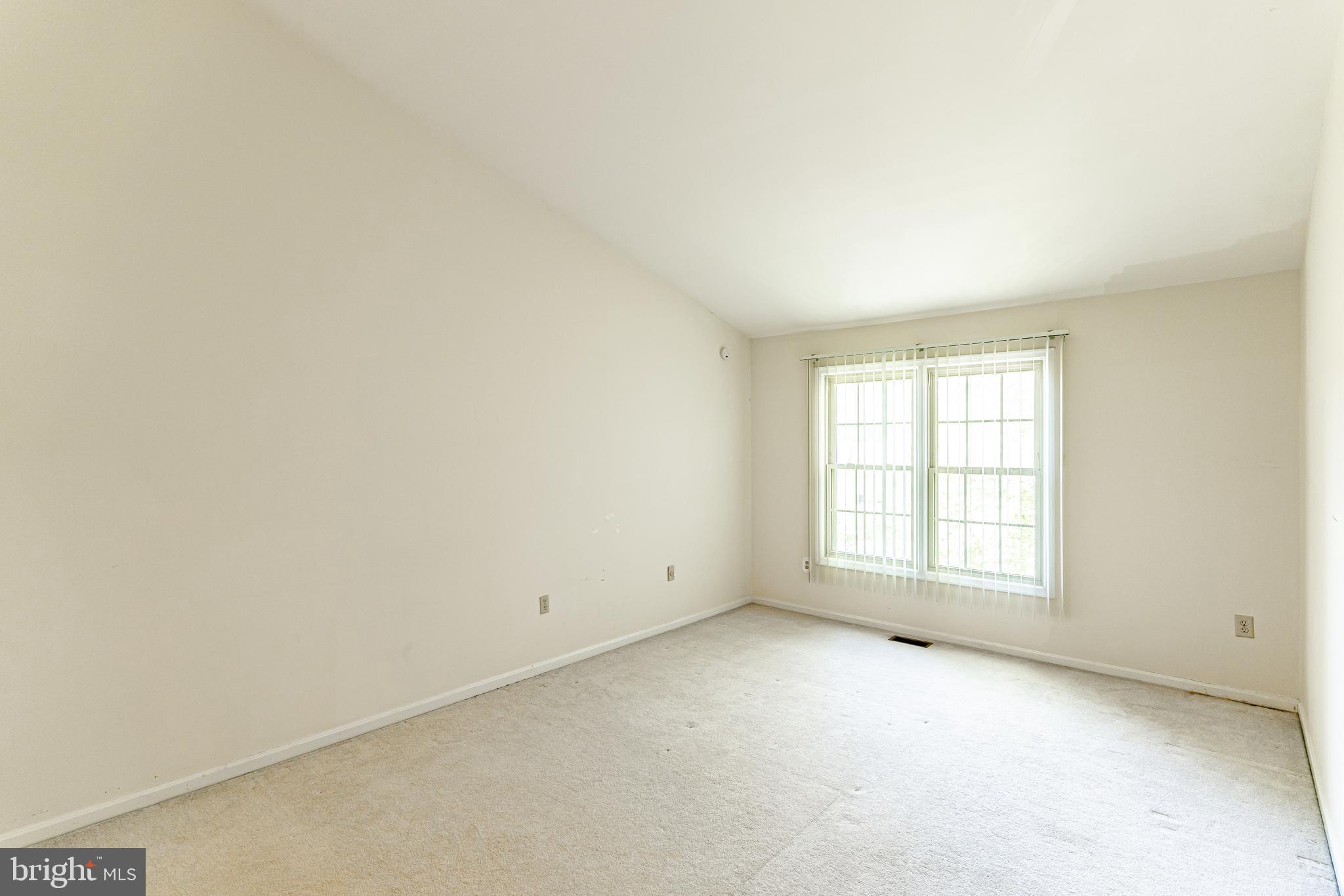 2162 KINGS GARDEN WAY