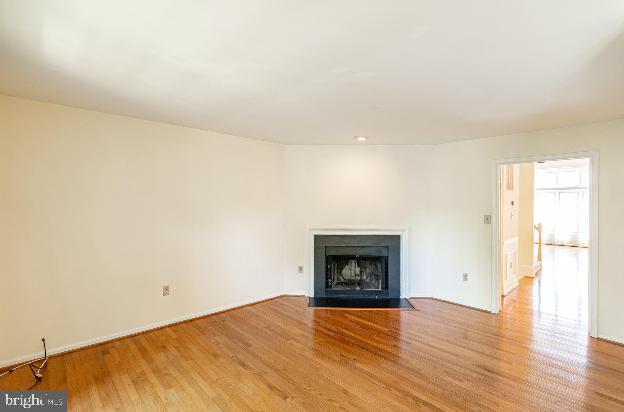 2162 KINGS GARDEN WAY