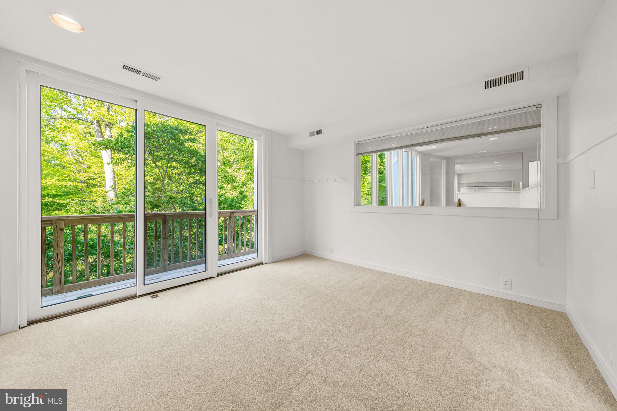 125 EAGLES MERE ROAD