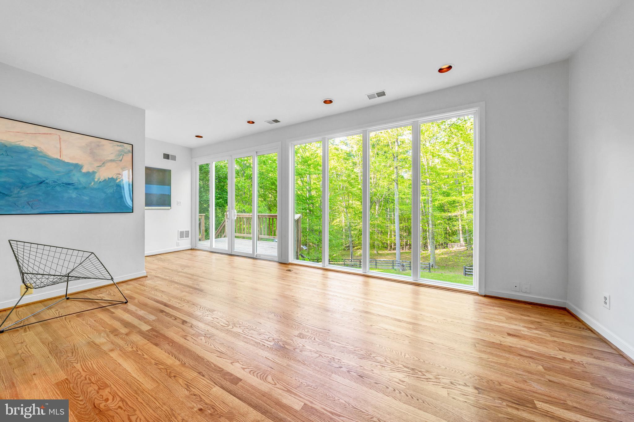 125 EAGLES MERE ROAD