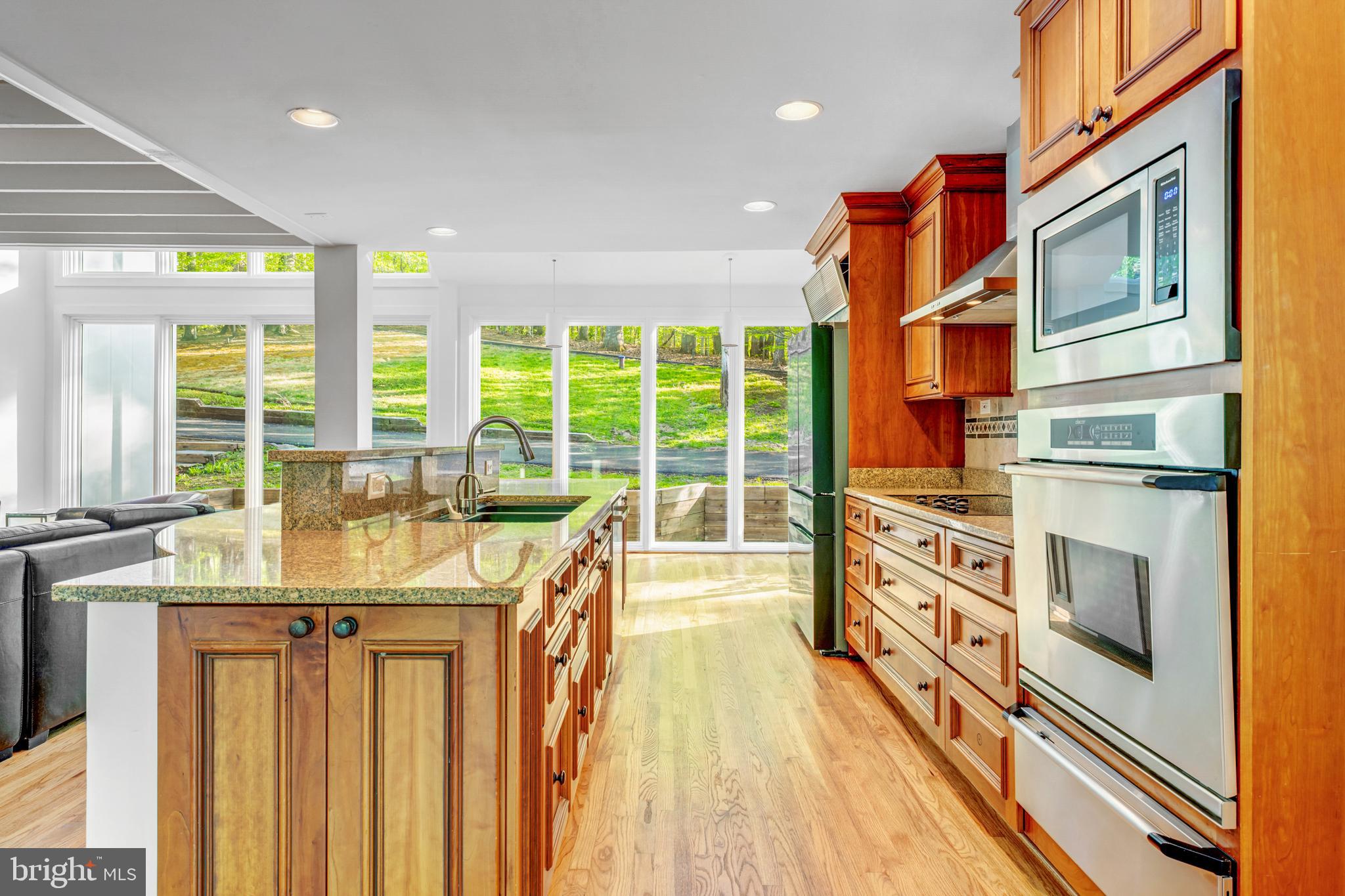 125 EAGLES MERE ROAD