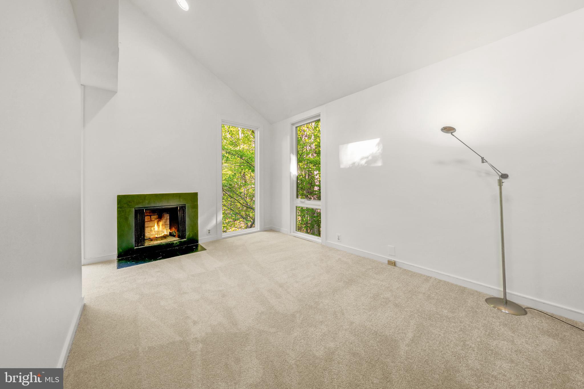 125 EAGLES MERE ROAD