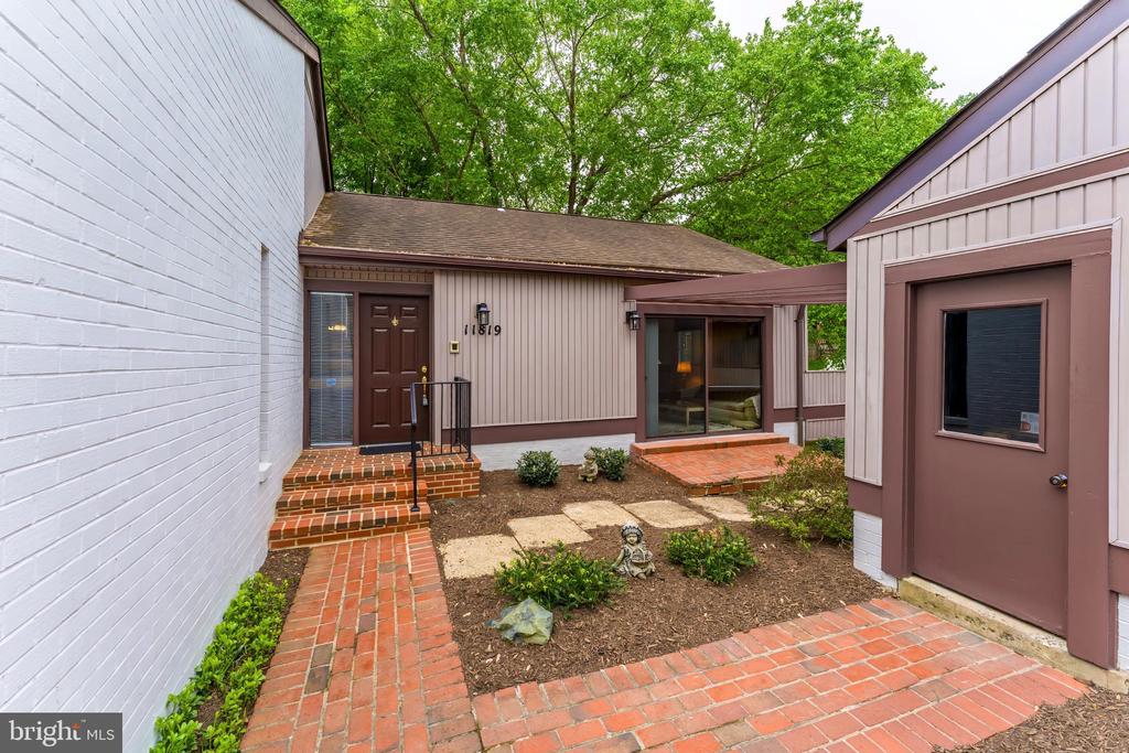 11819 BLUE SPRUCE ROAD