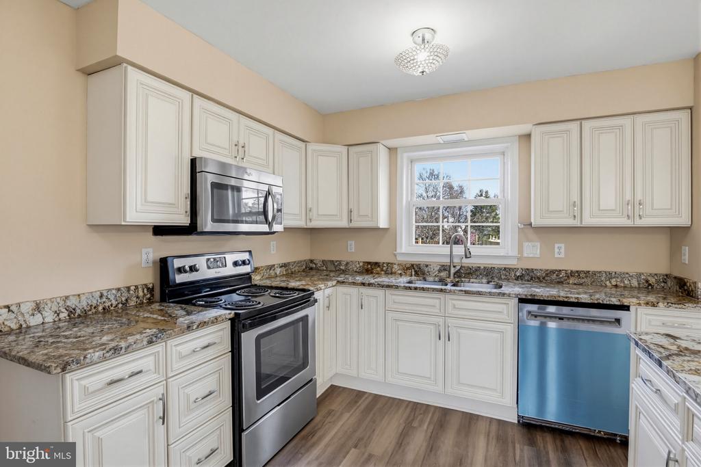 15123 PHILIP LEE ROAD