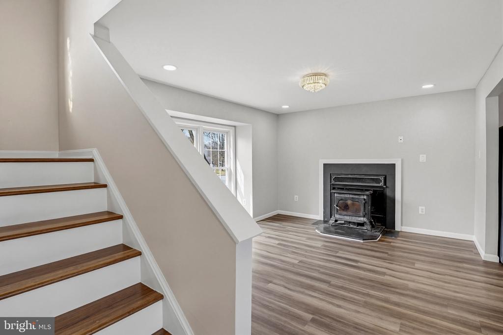15123 PHILIP LEE ROAD