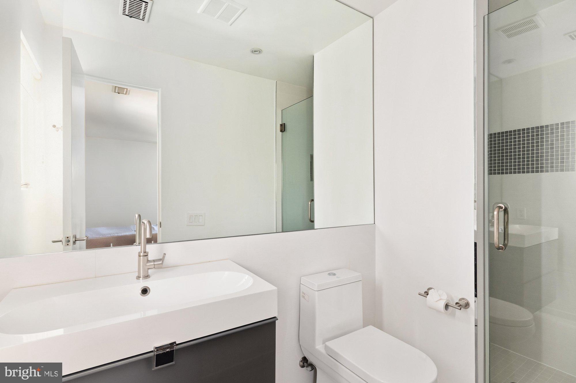 6016 CHESTERBROOK ROAD