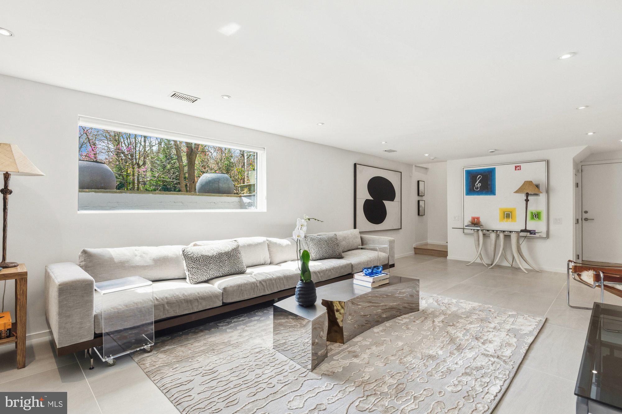 6016 CHESTERBROOK ROAD