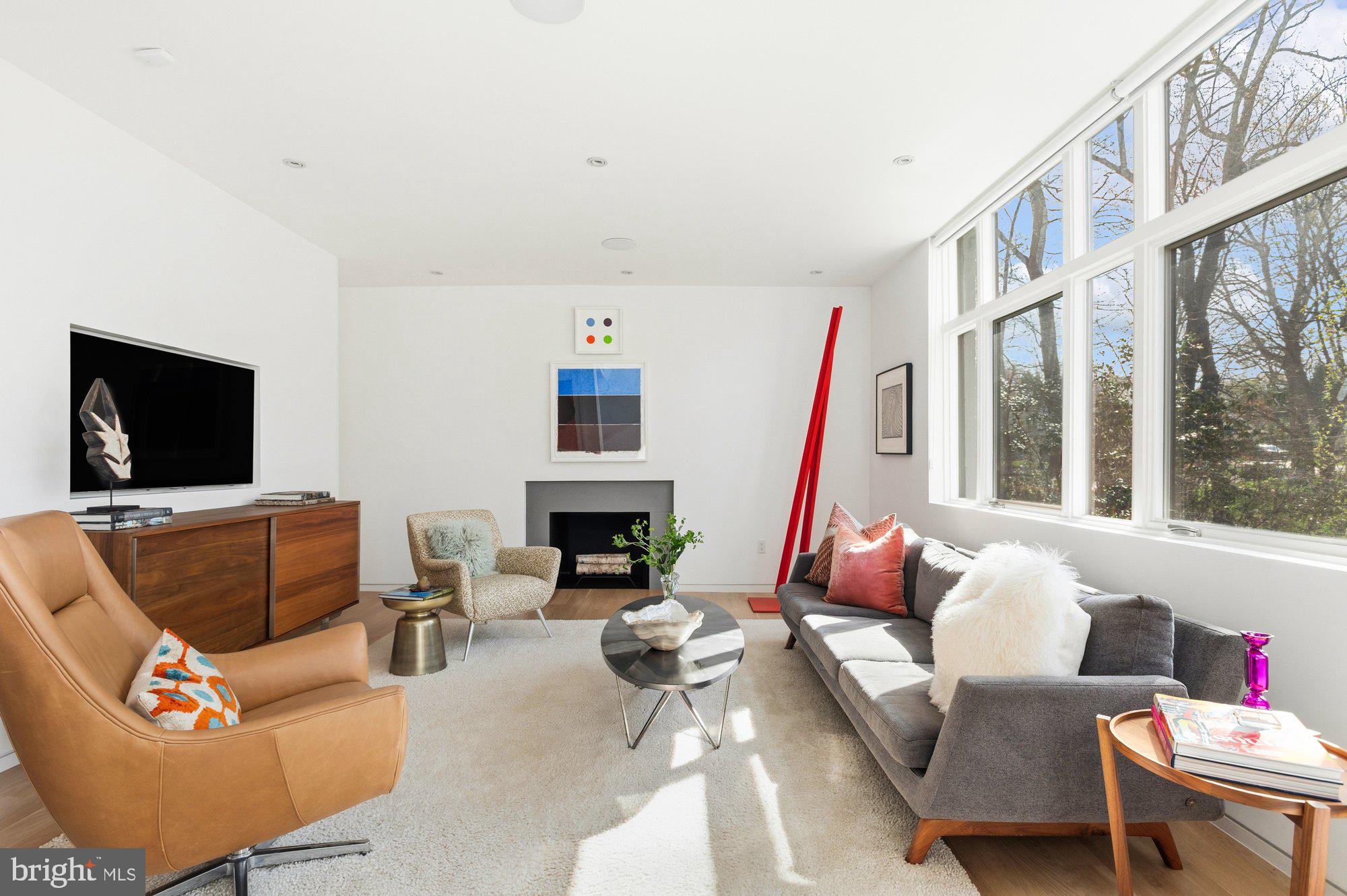 6016 CHESTERBROOK ROAD